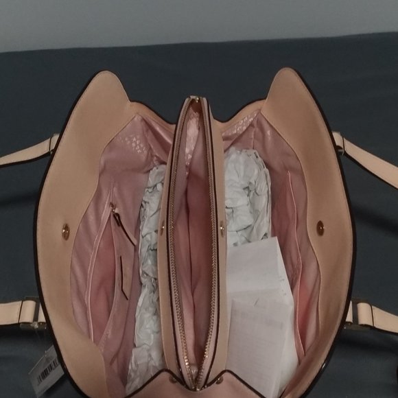 SOLD - Kate Spade Newbury Lane Purse - Picture 4 of 7